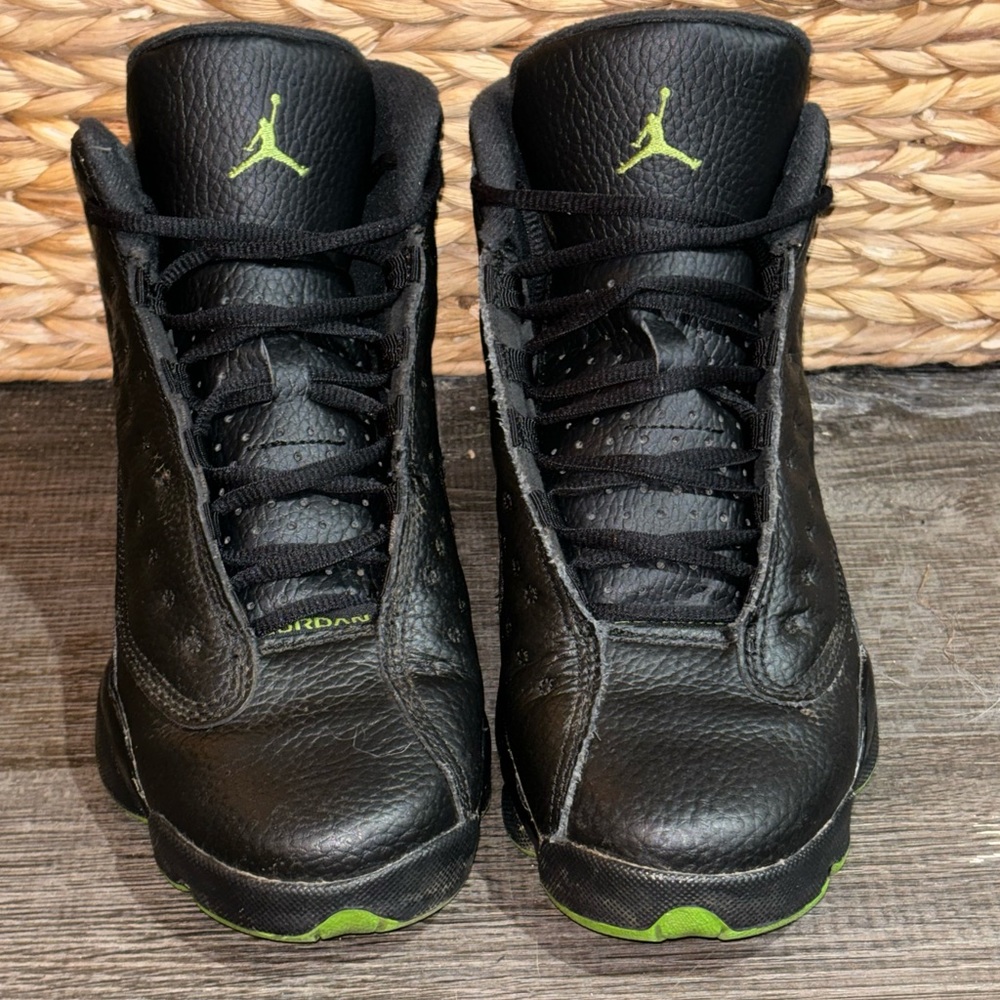 Jordan 13 Altitude Green Size 6 GS